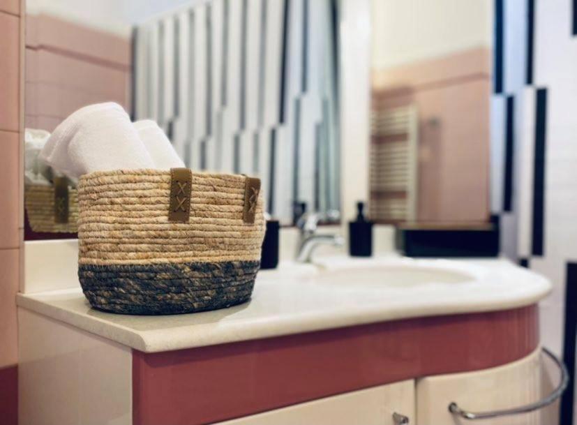 Yiannis Suite Santorini Fira  Exterior foto