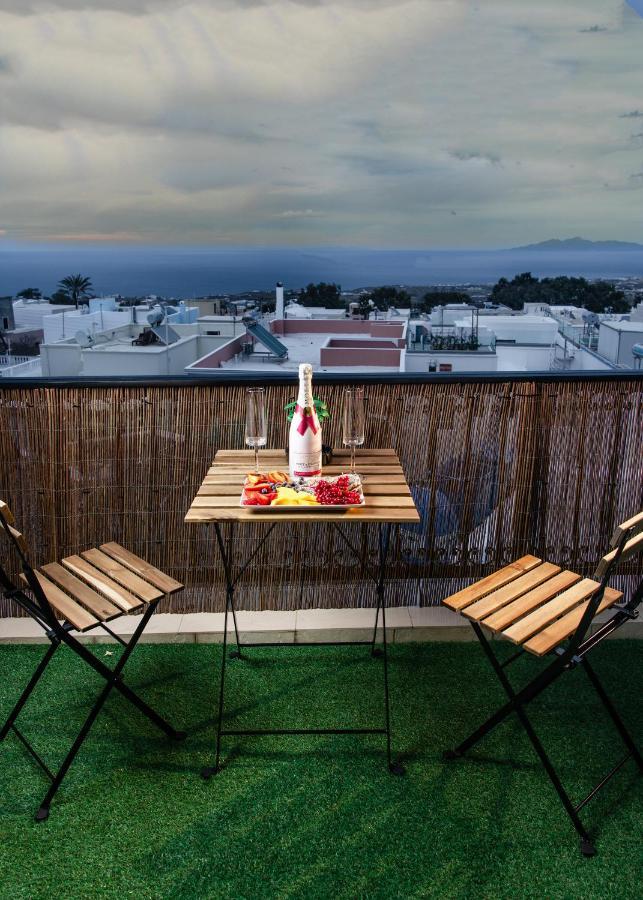 Yiannis Suite Santorini Fira  Exterior foto