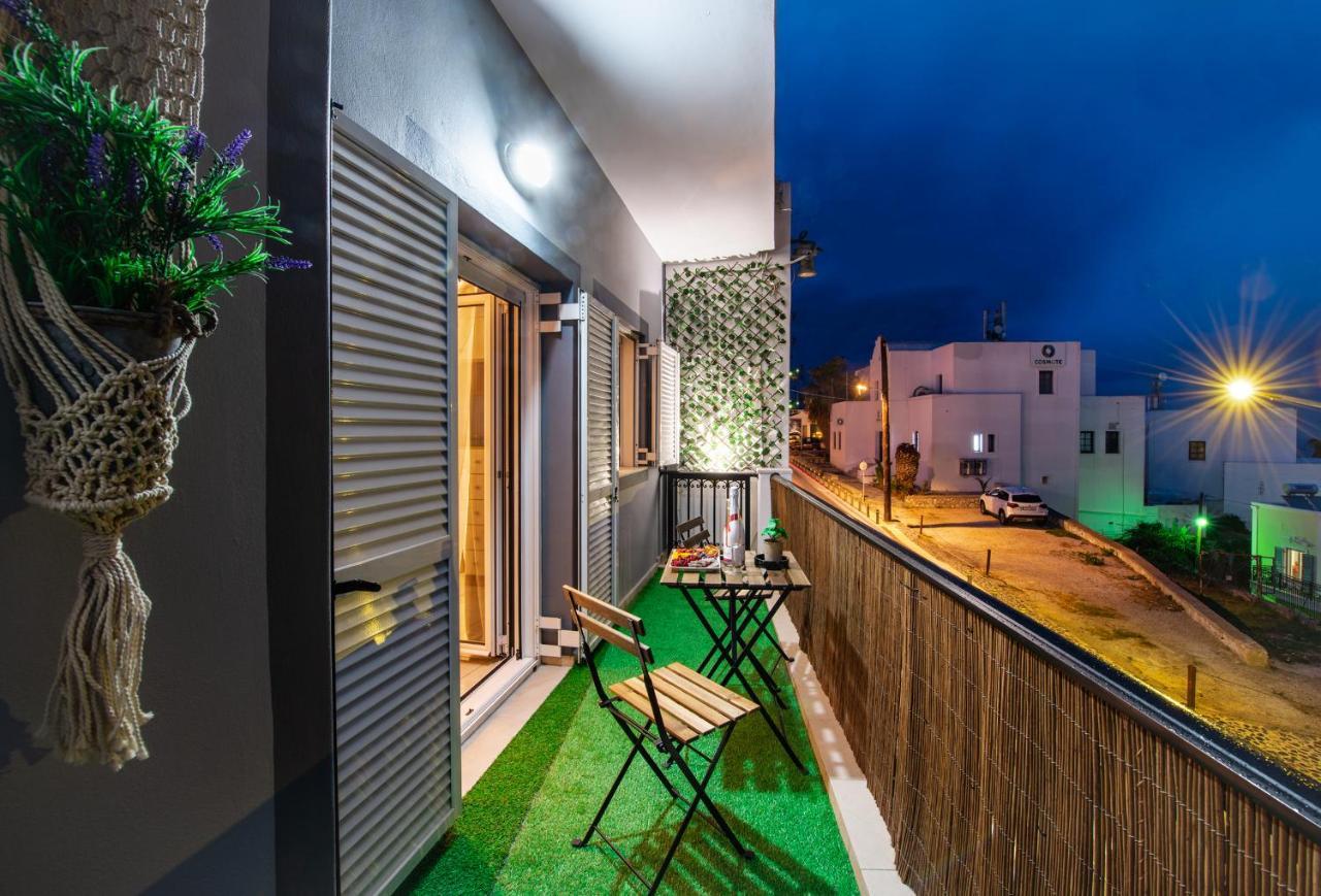 Yiannis Suite Santorini Fira  Exterior foto